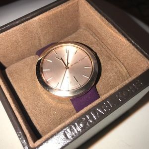 NWT Micheal Kors leather watch ✨